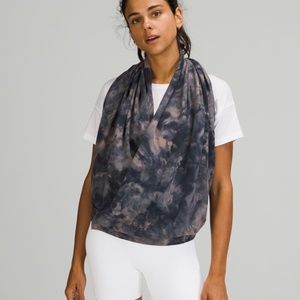 Lululemon Scarf Diamond Dye Lunar Rock True Navy (one size) very soft